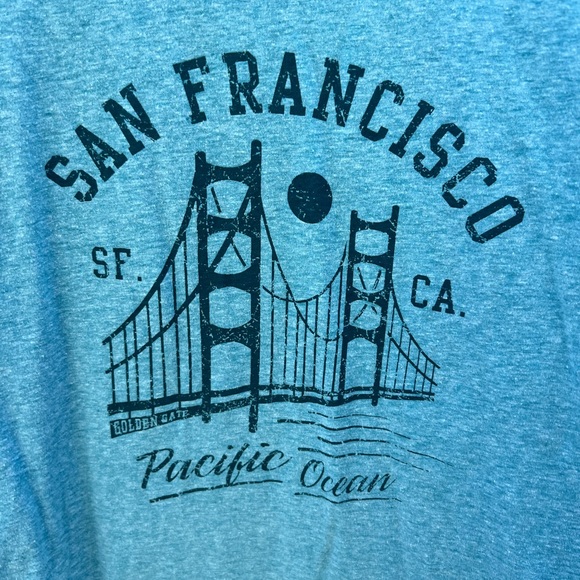 Old Navy active cutout San Francisco tee - Picture 2 of 6
